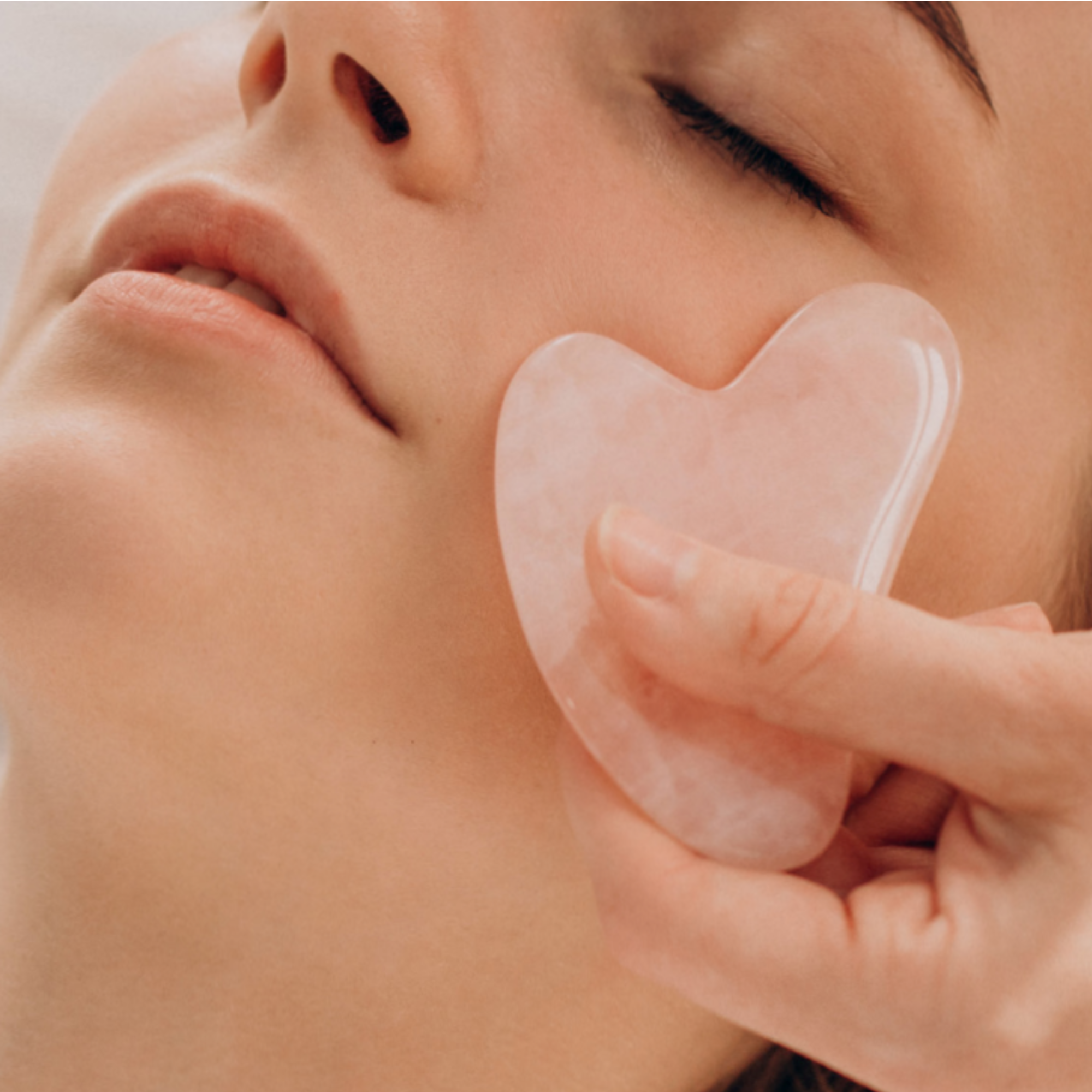 Gerard's kvarcinis akmuo - mentelė veido masažui Gua Sha, 1 vnt